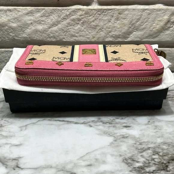 MCM PINK LONG ZIP WALLET. NWOT TAGS. FULL INCLUSION. - Picture 6 of 12